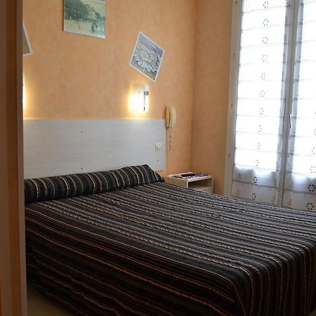Hotel De L'Arrivee Fouras Εξωτερικό φωτογραφία