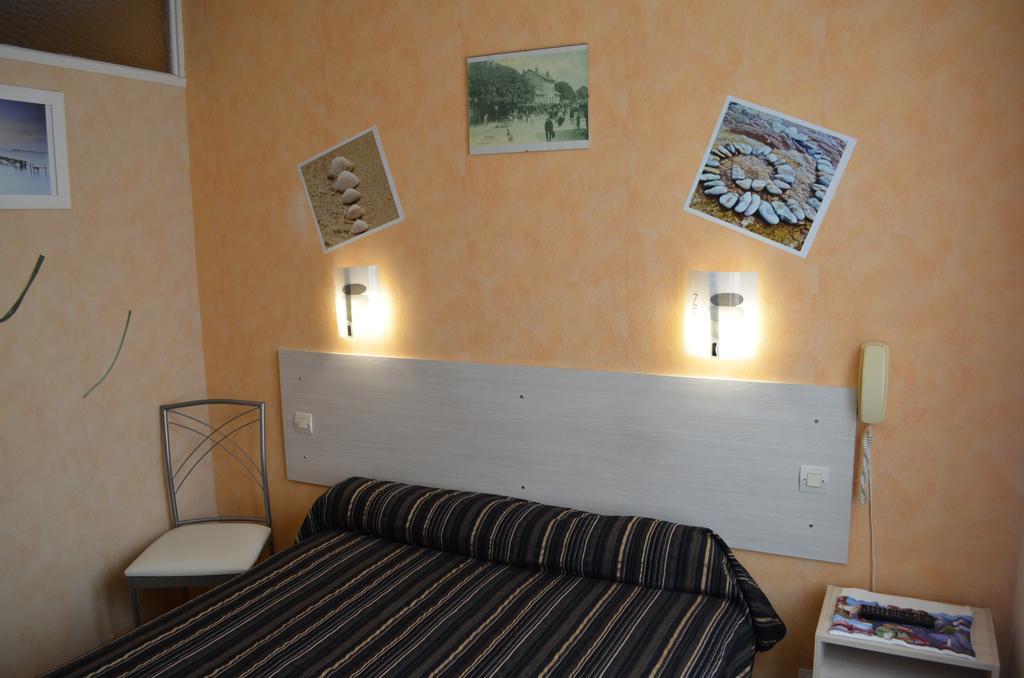 Hotel De L'Arrivee Fouras Εξωτερικό φωτογραφία
