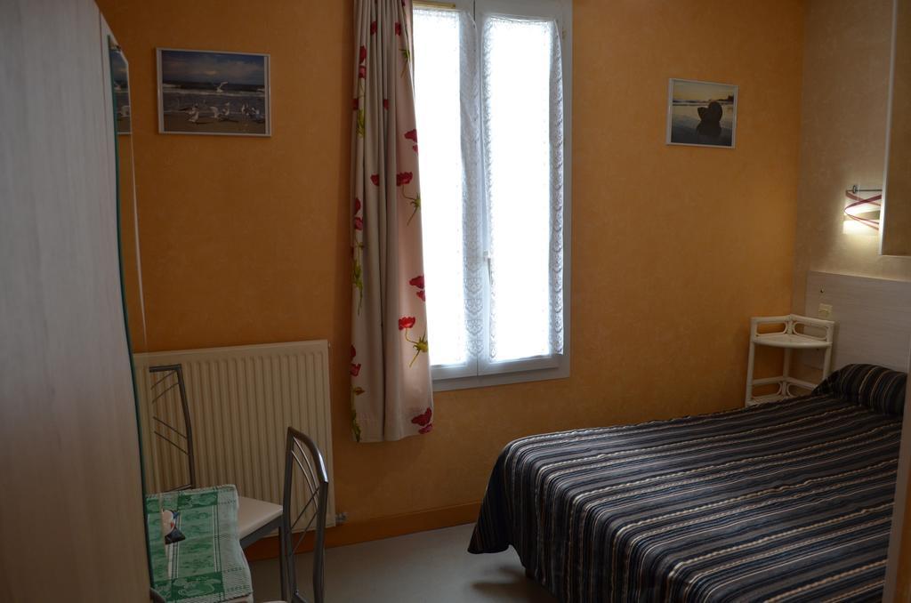 Hotel De L'Arrivee Fouras Εξωτερικό φωτογραφία