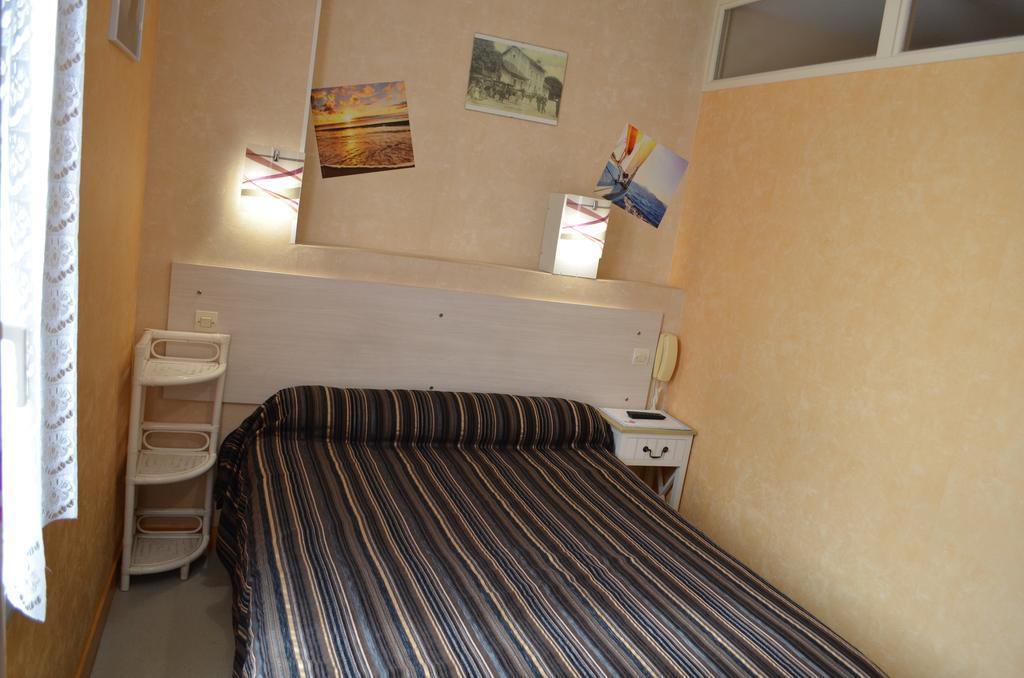 Hotel De L'Arrivee Fouras Δωμάτιο φωτογραφία